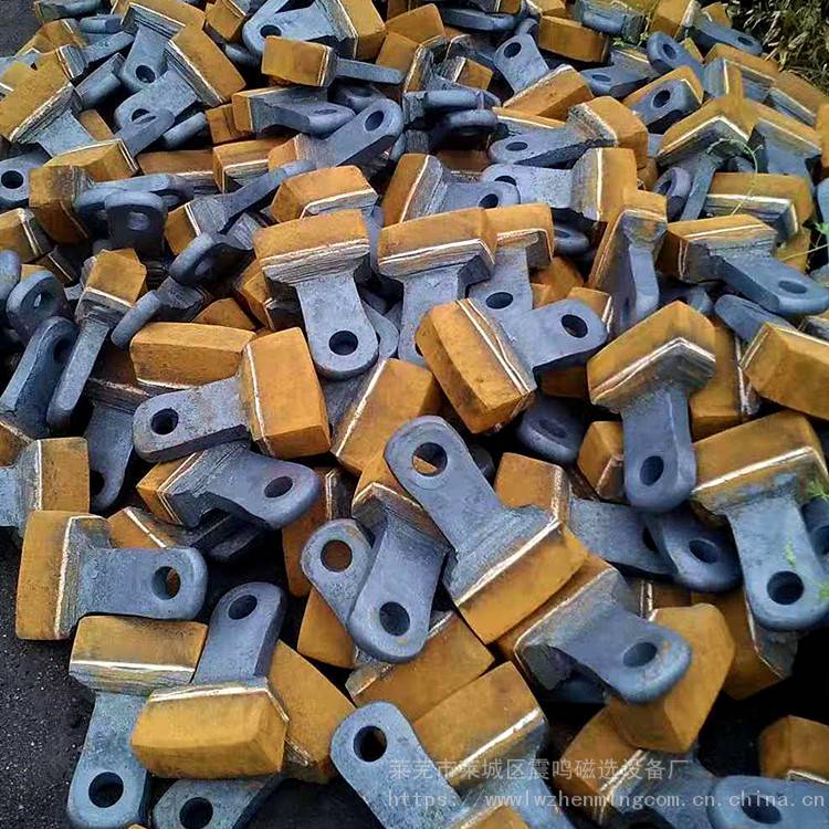 專業(yè)供應(yīng) 震鳴牌破碎機(jī)篩板與襯板，型號齊全，批發(fā)鑄造件